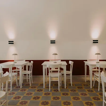 Pensión Gloria 4*