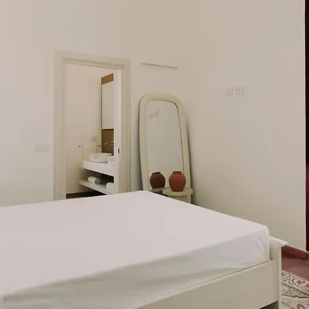 Gloria 4* مونتيروني دي ليتشي